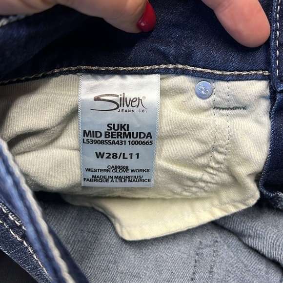 Silver jeans Bermuda mid blue denim jean shorts size 28 - Picture 5 of 8